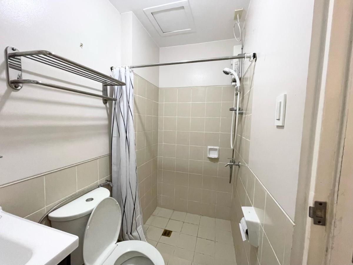 Calm&Convenient Studio Condo unit Davao City Esterno foto