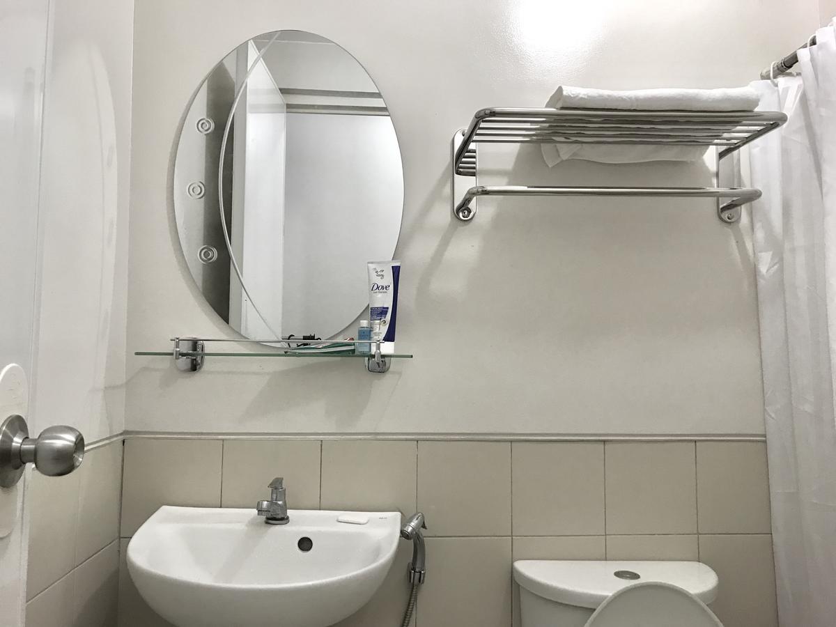 Calm&Convenient Studio Condo unit Davao City Esterno foto